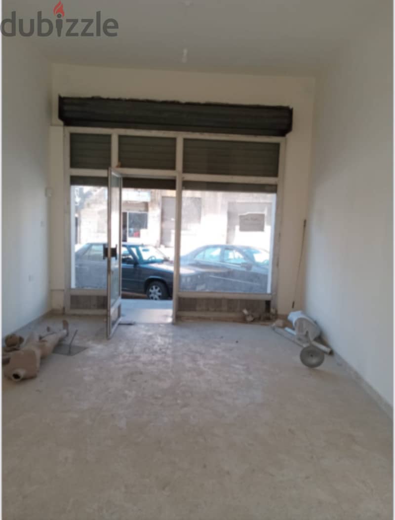 maalaka main road shop ground floor 32 sqm for rent Ref#6439 0