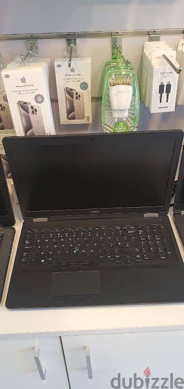 USED LIKE NEW LAPTOPS 1