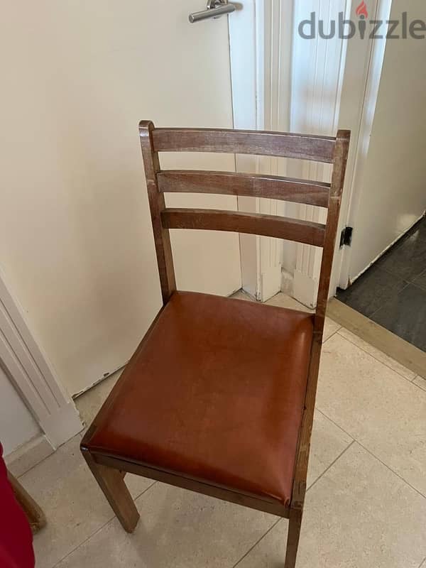 beautiful dining room table with 4 chairs + double bed 2