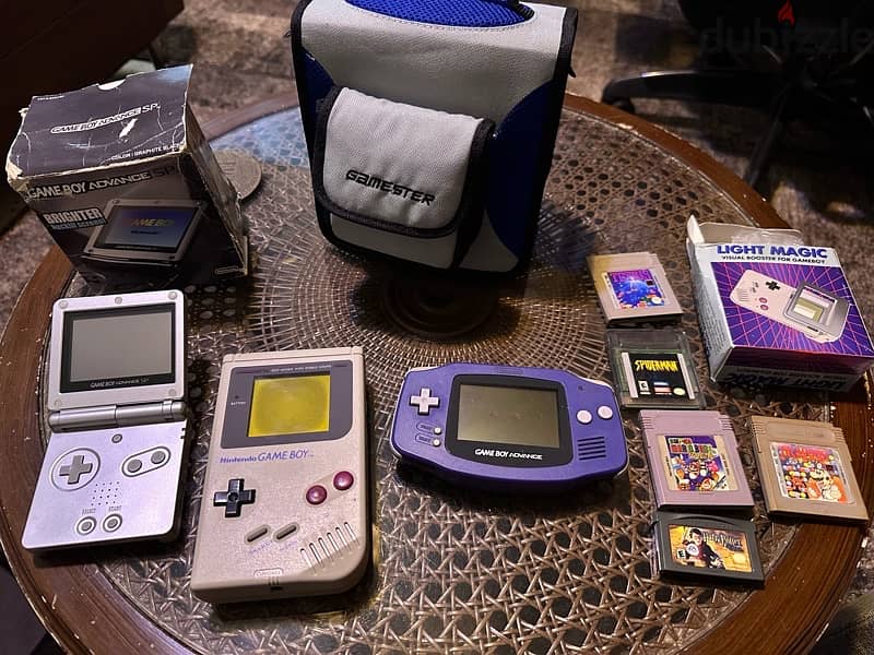 Authentic Nintendo Gameboy Collection 0