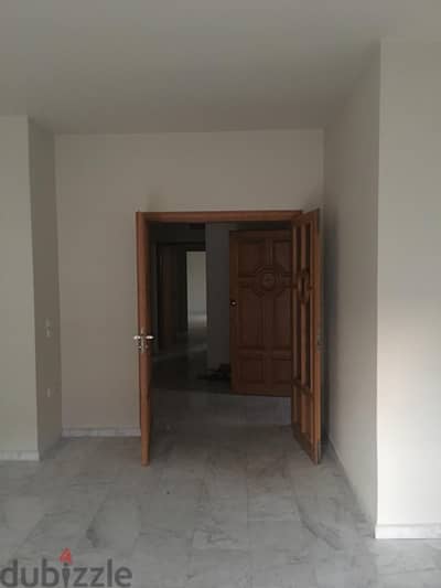 Apartment for sale in Sabtieh شقة للبيع في سبتية