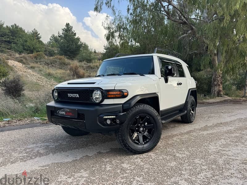 Toyota FJ Cruiser 2014 0