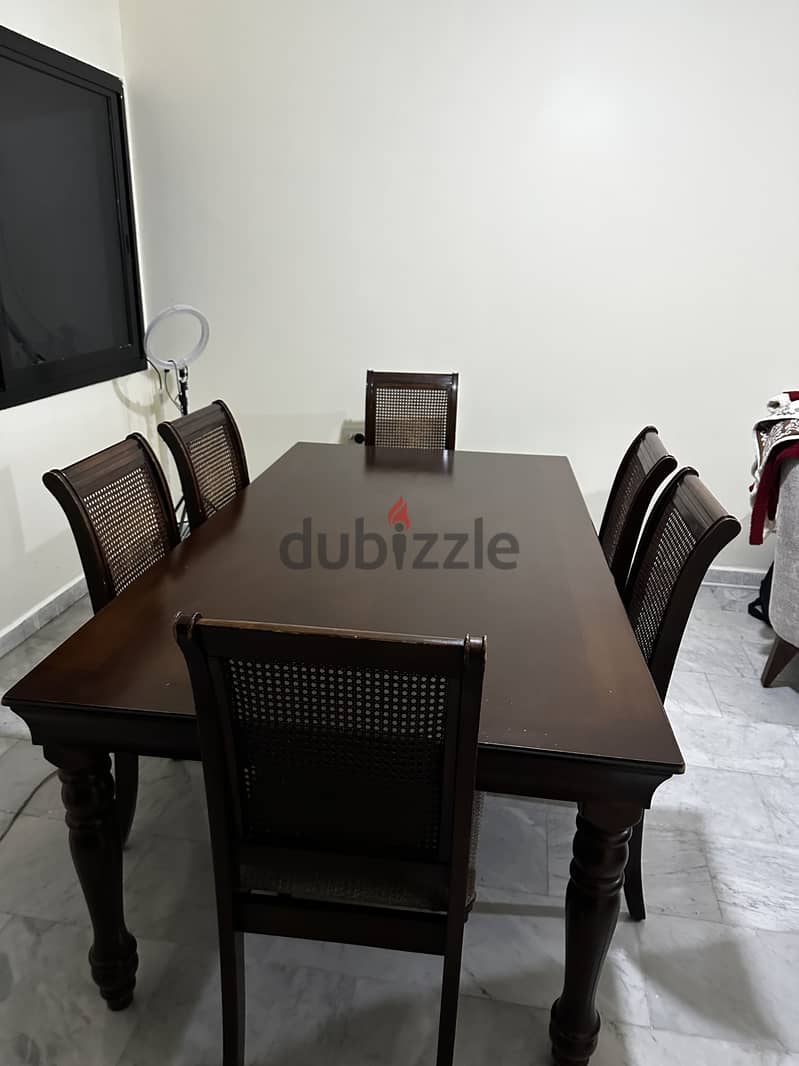 Dining table with 6 chairs 0