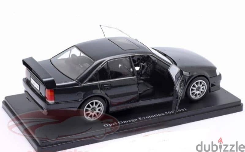 Opel Omega Evo 500 (1991) diecast car model 1:24 6