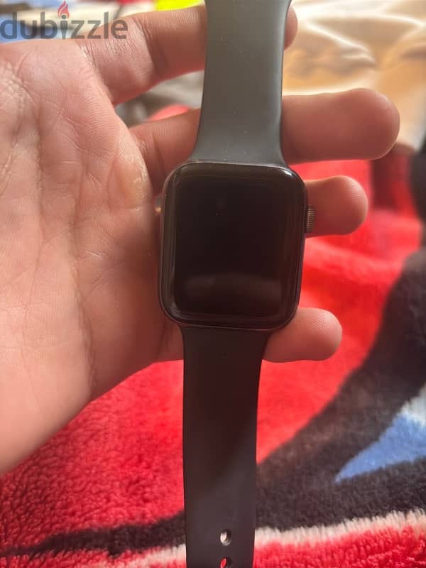 apple watch series 4 (44mm) 1