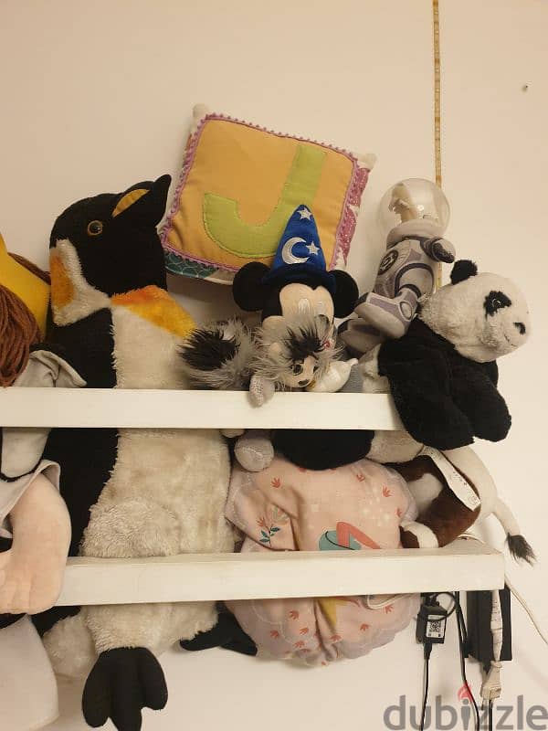 plushes shelve 2