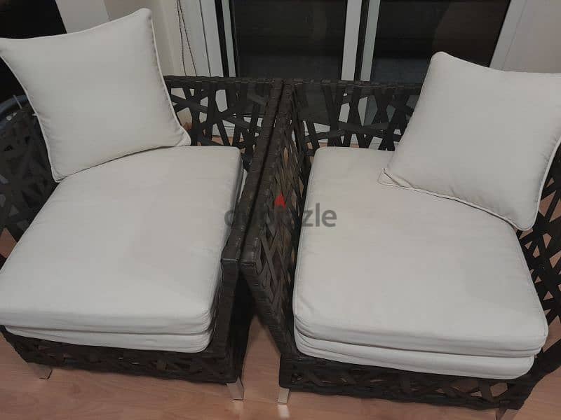 in very good condition 3 pieces  of  furniture  for exterior 2