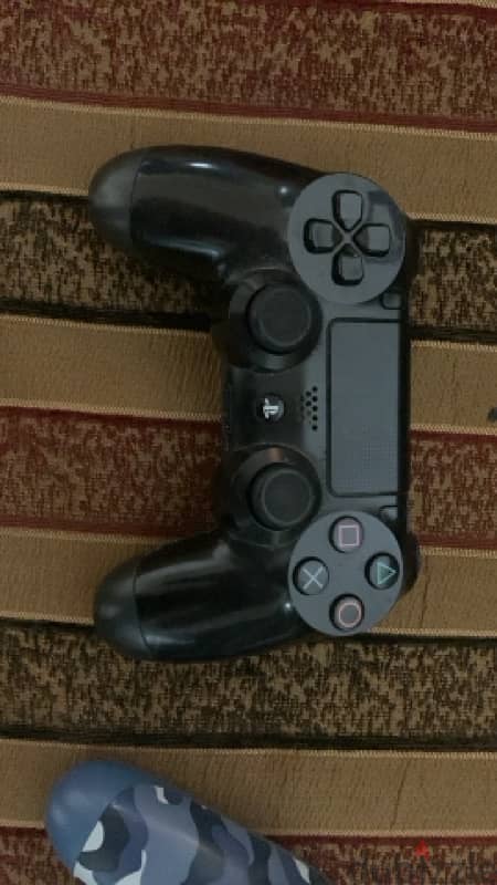 used ps4 with controllers and games 1