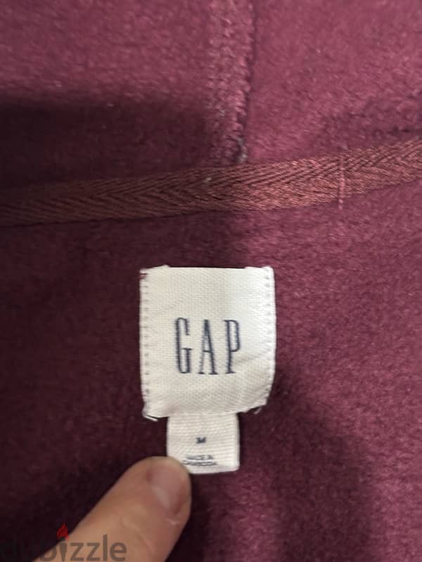 GAP sweatshirt 4