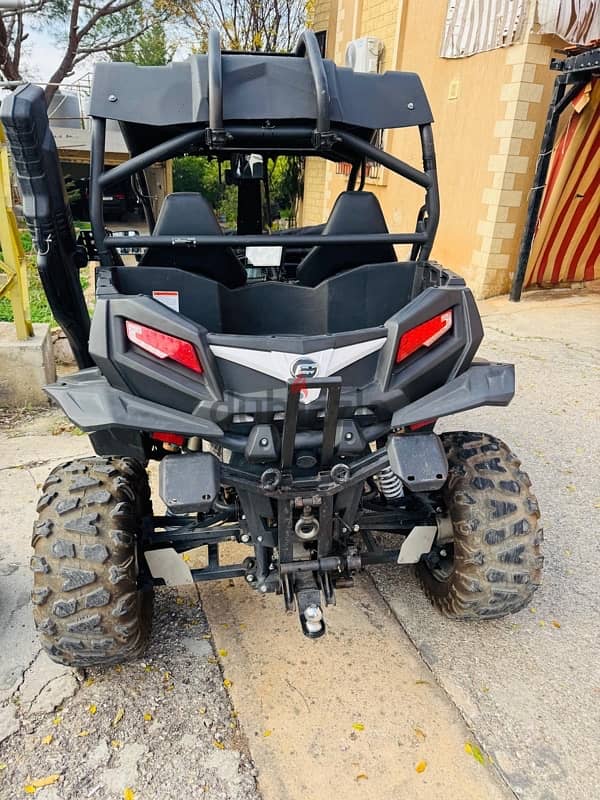 CF moto , UTV 2