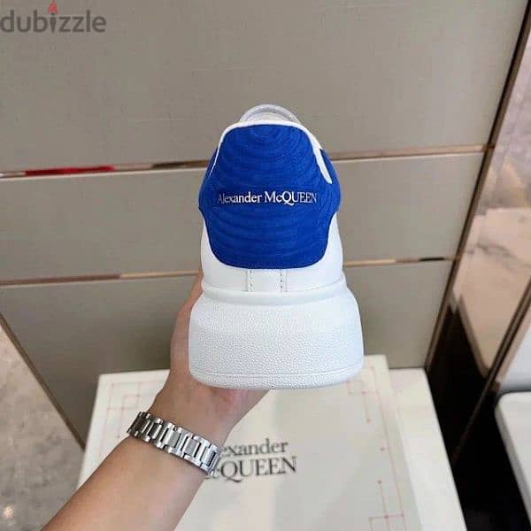 50% OFF Authentic Alexander McQueen 4