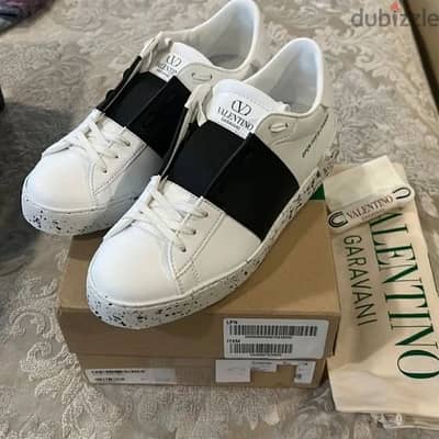 Valentino Garavani Authentic limited quantity