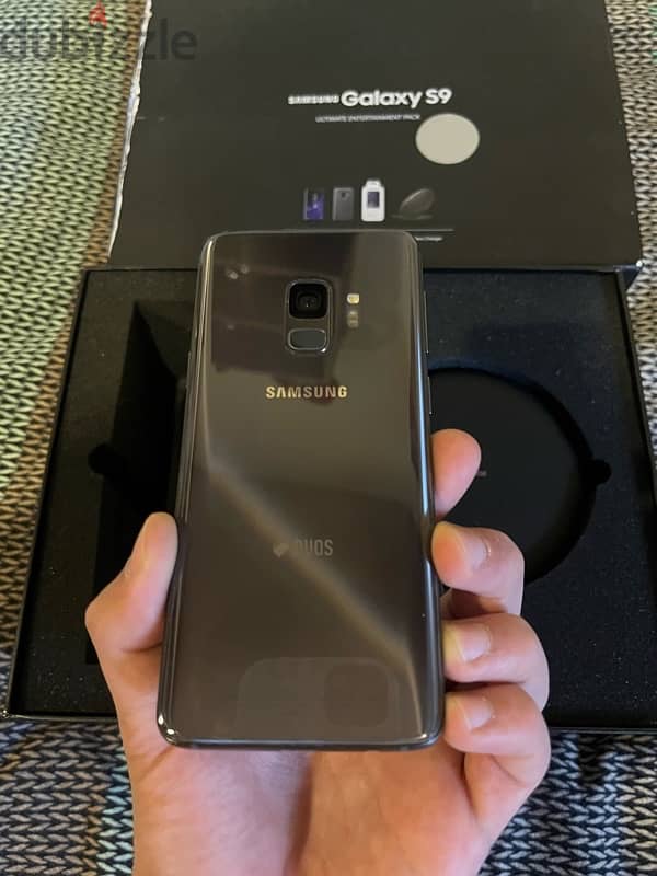 Samsung Galaxy S9 + ULTIMATE  ENTERTAINEMNET PACKAGE 4