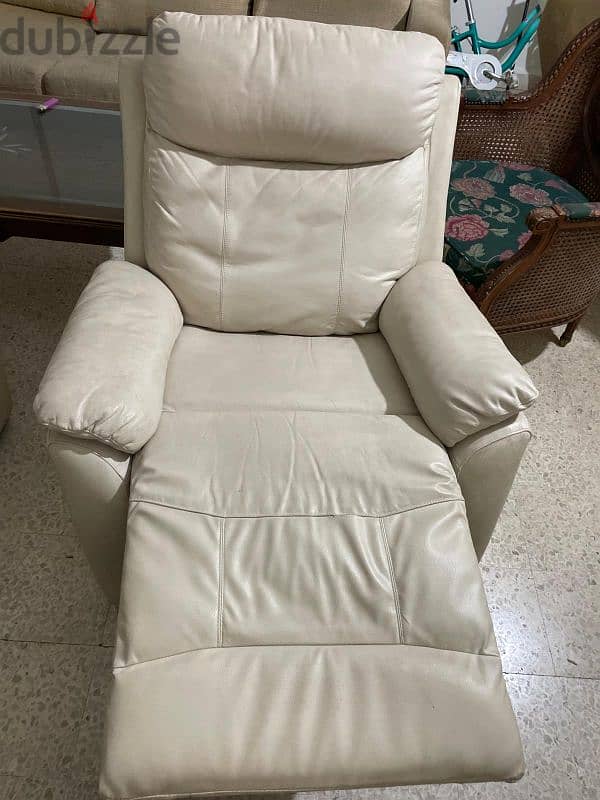 3 recliners - same model, creamy white from Mobily Top 1