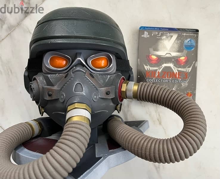 Killzone 3 collector’s edition helmet and steelbook game on PS3 0