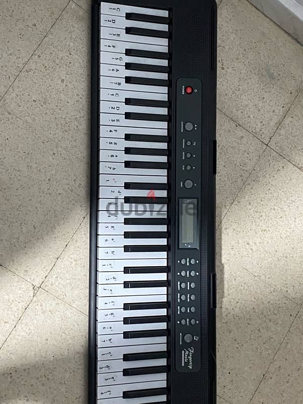 Keyboard 61 Keys Used Like New 1