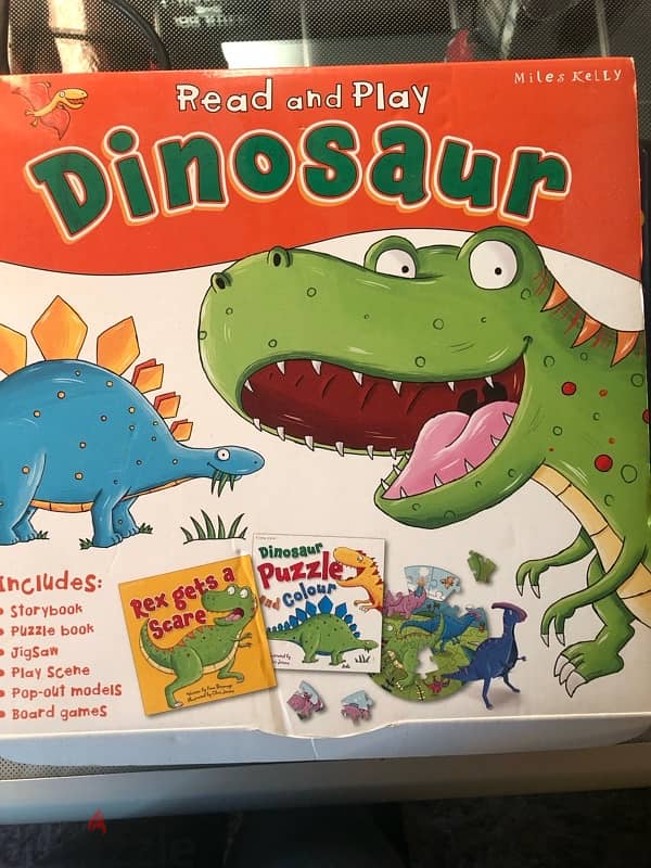 Read and play dinosaur 0