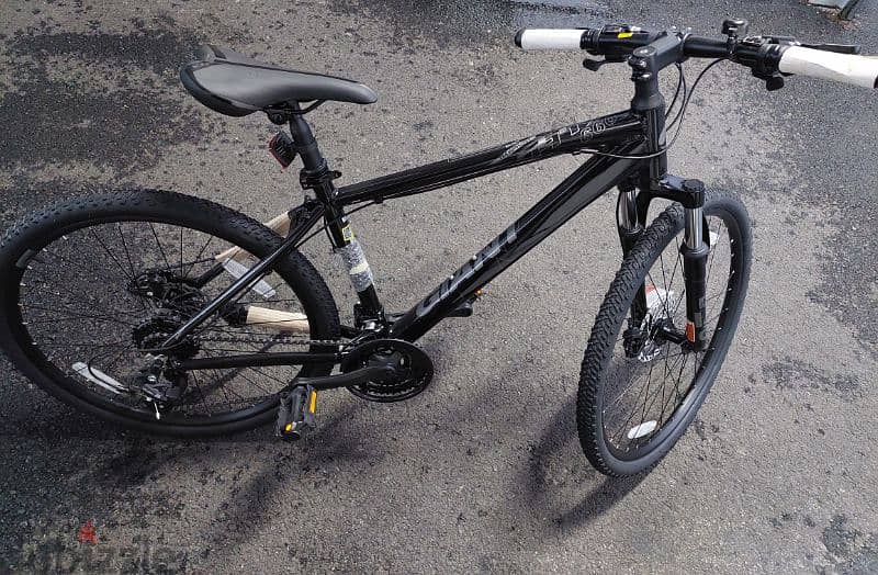 New Giant bicycle for sale 0