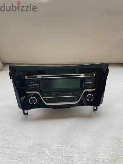 Never used Nissan Xtrail CD -Radio Stereo Player Head. Unit 28185