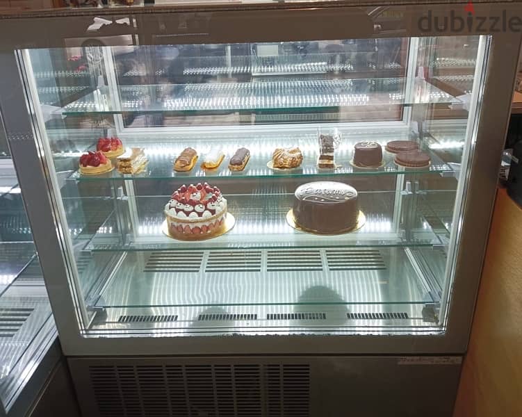 Pastry and Chocolate display fridge 0