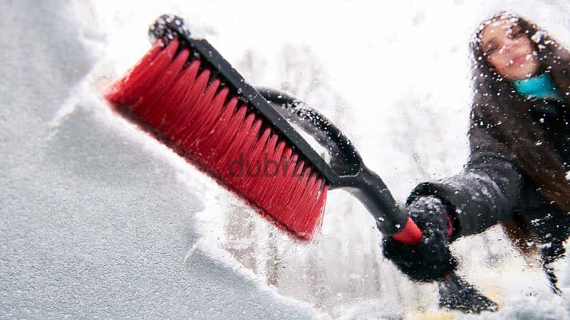 ice scraper with brush 1