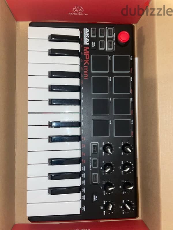 AKAI MPK Mini Keyboard Used 5 times 0