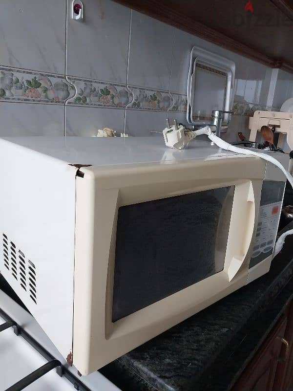 microwave 2