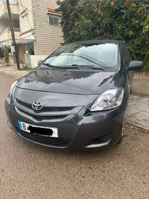 Toyota Yaris Sedan 2010 0