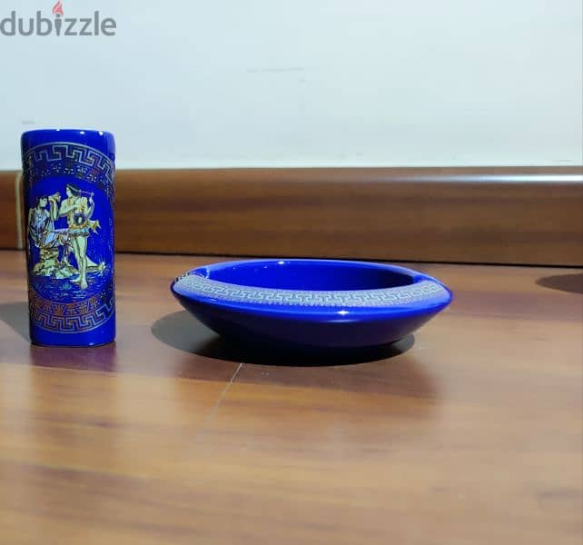 Ceramic ashtray and lighter holder 0