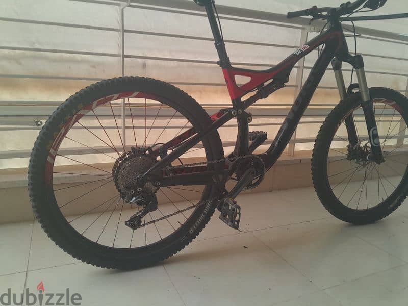 Specialized Stumpjumper S-works Full carbon with extra partsfree(900$) 4