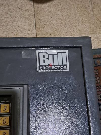 Bull protector electronic digital safe 38×30 , 18 kilos