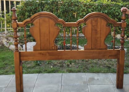 Headboard - Colonial antique