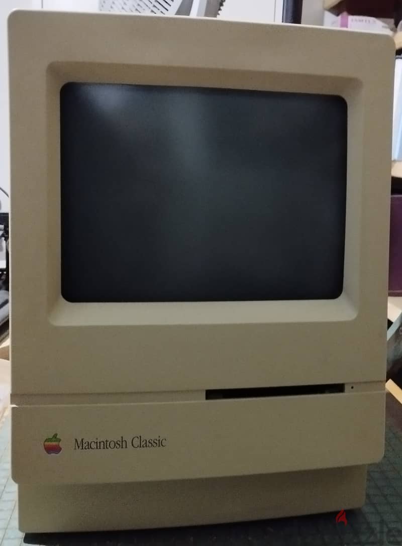 Apple Mcintosh Classic 1991, Model M0420 0