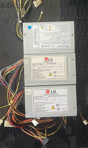 3 Power Supplies | 2 450 W | 1 350 W 4