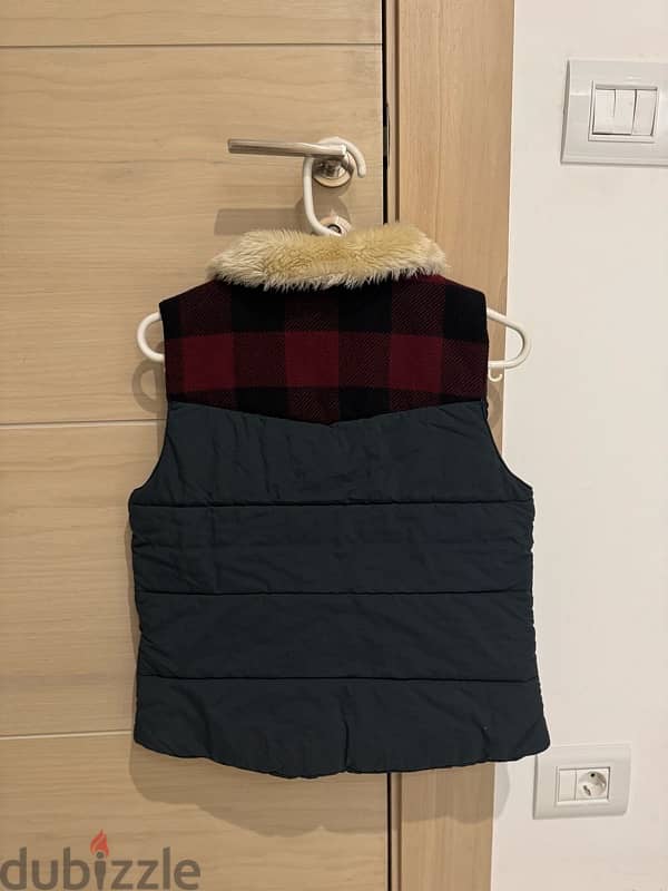 a unique gilet like new size s 2