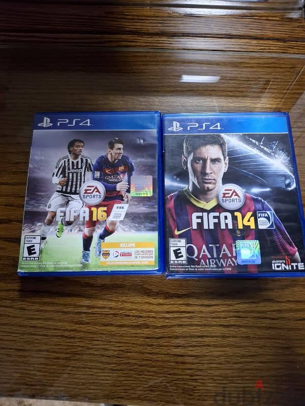 FIFA 16 AND FIFA 14 cds ps4 0