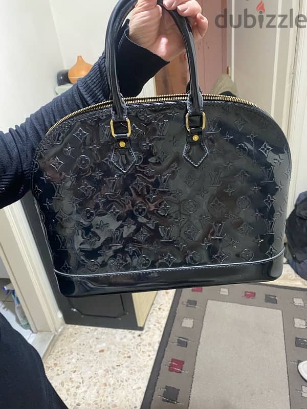 Lv handbag black 0