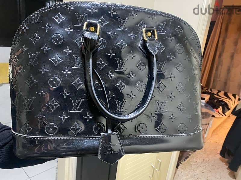 Lv handbag black 4