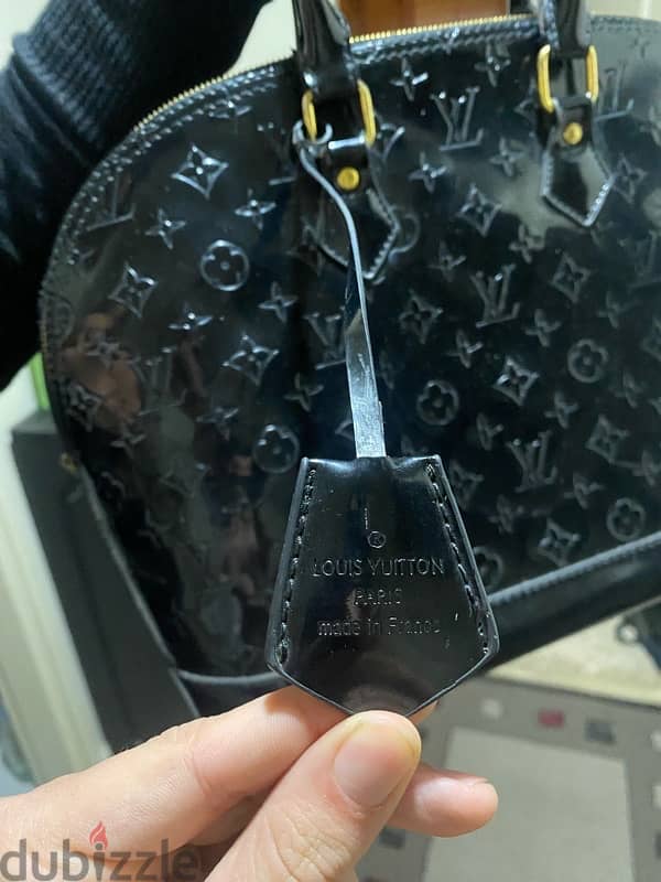 Lv handbag black 7