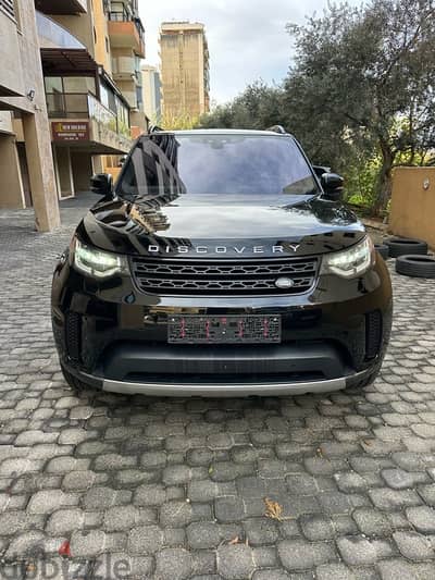 Land Rover Discovery V6 HSE 2017 black on black (clean carfax)