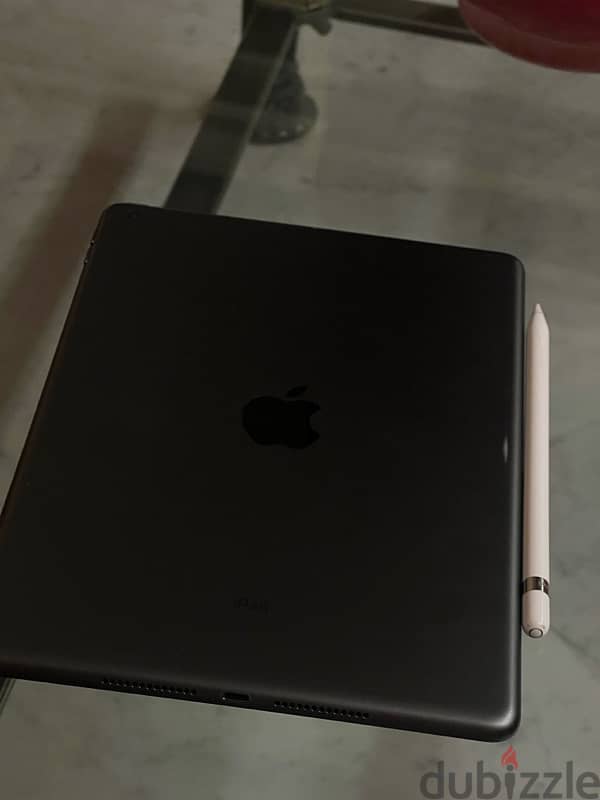 Ipad 9th Generation 64 GB + Apple Pen 1st Generation 3