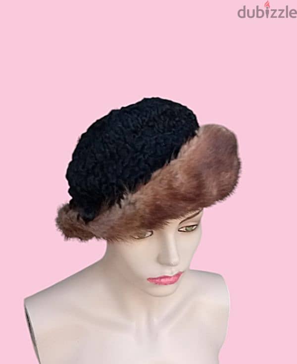 Vintage Chapeau Lamb with Fox Fur 0