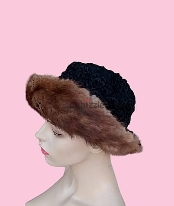 Vintage Chapeau Lamb with Fox Fur 1