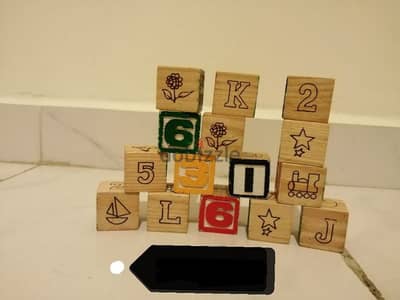 wood cubes