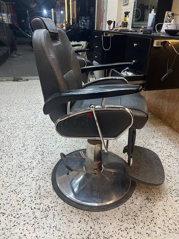 barber chairs كراسي حلاقة 1