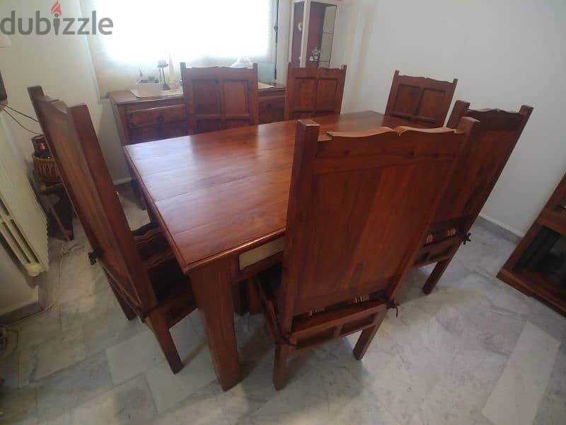 Dining table - Tek wood (condition as new) 0