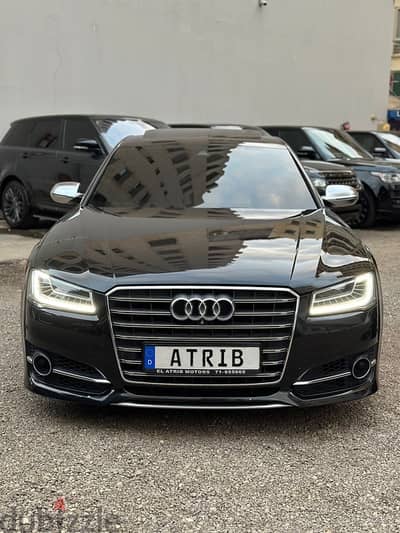 Audi S8 2015