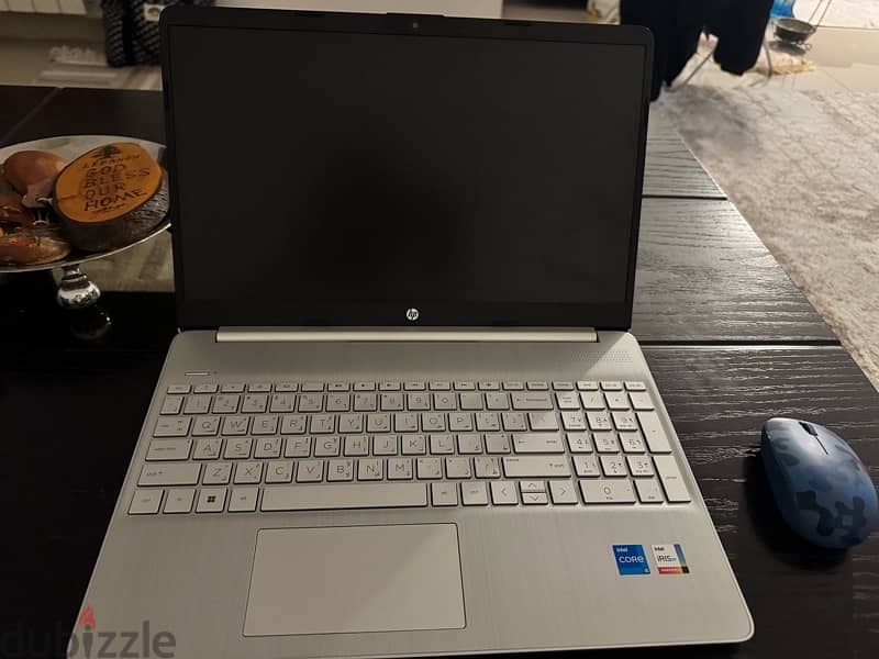 hp 15.6 inch laptop full silver color 1