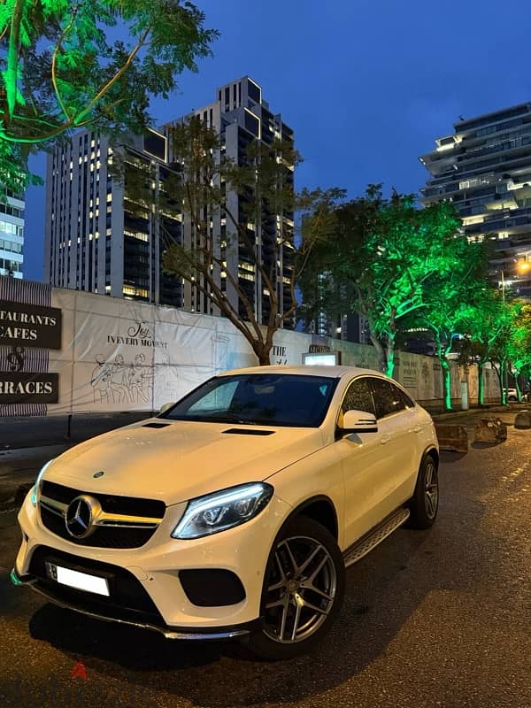 Mercedes-Benz GLE-Class 400  amg line package Tgf 0