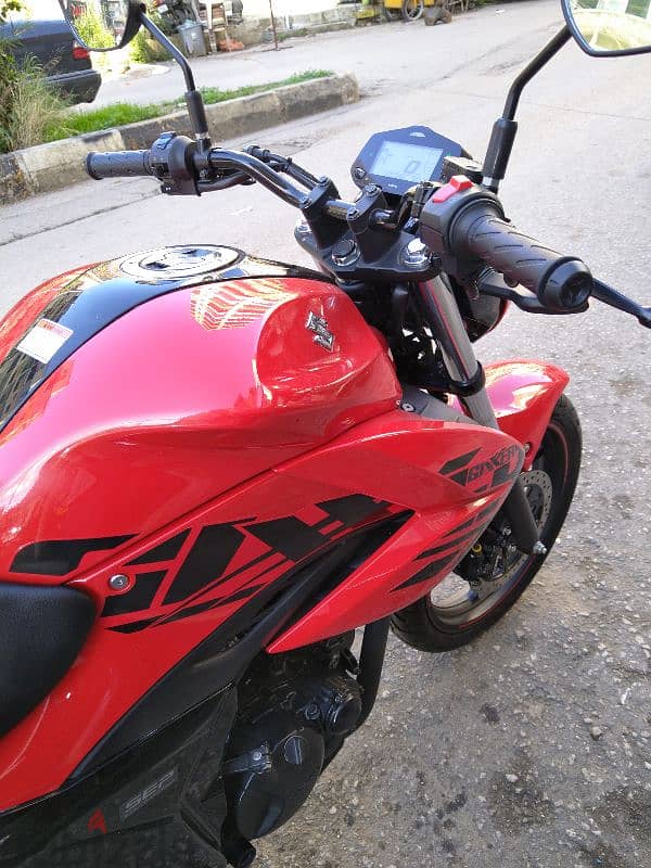 Suzuki gixxer 155cc 340klm on odo company source 6